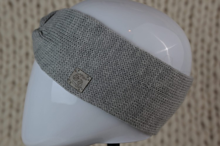 Opaska na uszy wełniana podwójna twist z węzłem, 100% wełna merino, rękodzieło, kolor - jasny szary, widok z boku