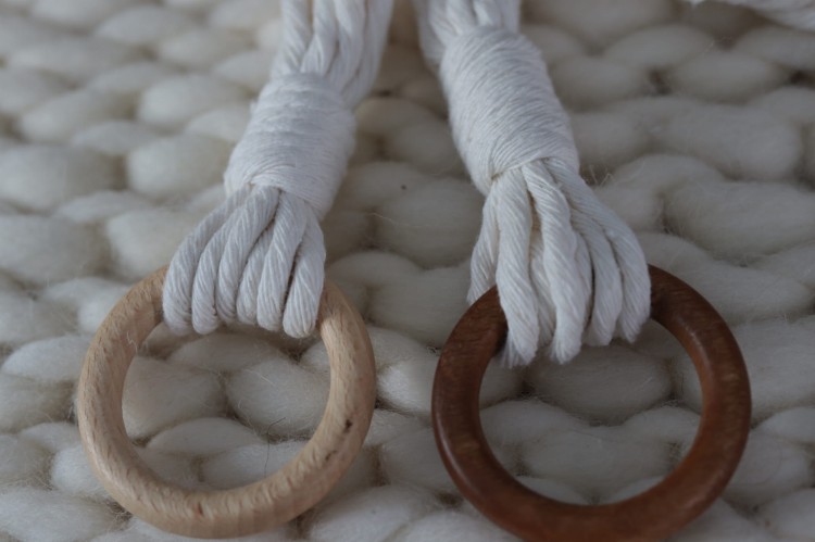 porównanie odcieni kółek mocujących