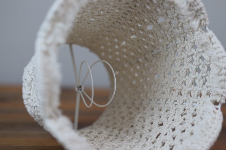 abażur 20cm, siatka z diamentami - mocowanie