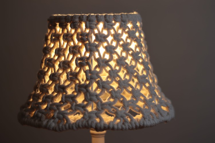 Abażur makramowy ∅24cm, wzór -płaski, kolor - ecru, rękodzieło, zbliżenie