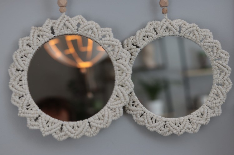 porównanie barw luster