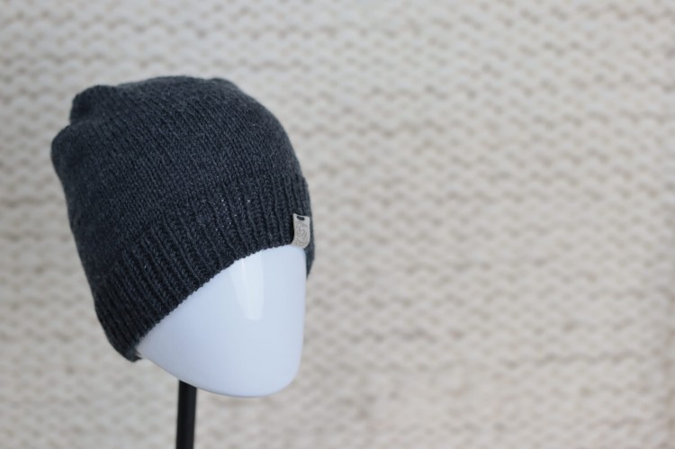 czapka gładka merino, grafit 100% wełna merynosów