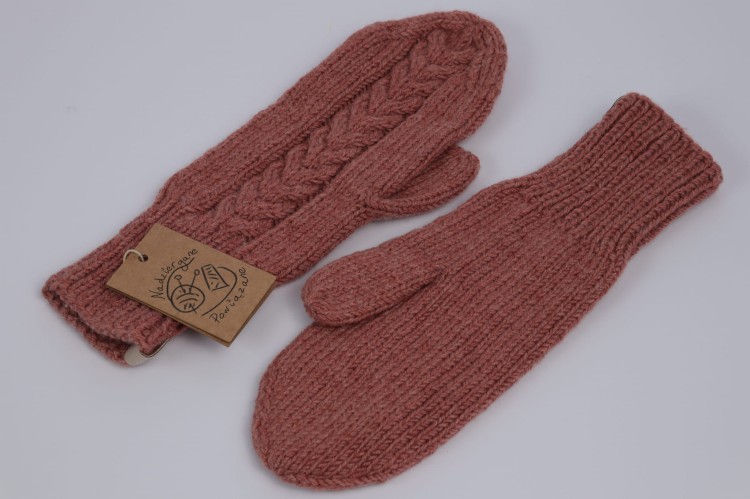 Rękawiczki jednopalczaste z warkoczem, 100% wełna merino, kolor - blush 01 (3).JPG
