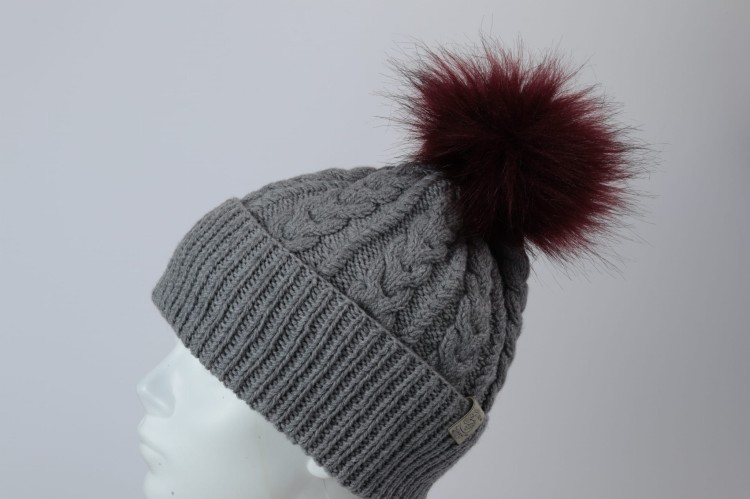Czapka szara CHAŁKA (z warkoczami) z pomponem bordowym, Drops  BAby Merino (1).JPG